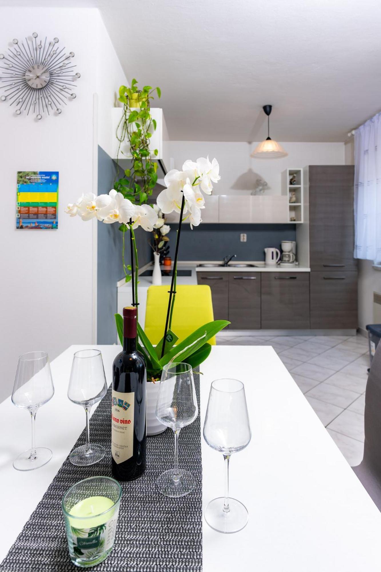 Apartments Lores Раб Экстерьер фото